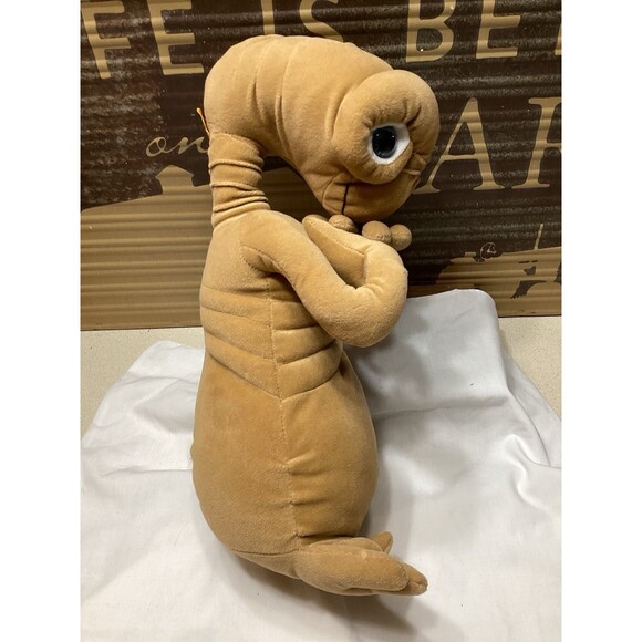 E.T. Extra Terrestrial Plush Stuffy Toy Collectible 14" Posable Universal Studio - Picture 4 of 13